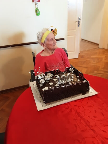 Staracki dom Vozdovac, proslava stotog rođendana bake Tereze